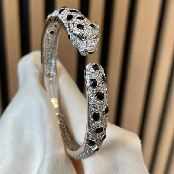Replica Panthère De Cartier Diamonds Bracelet