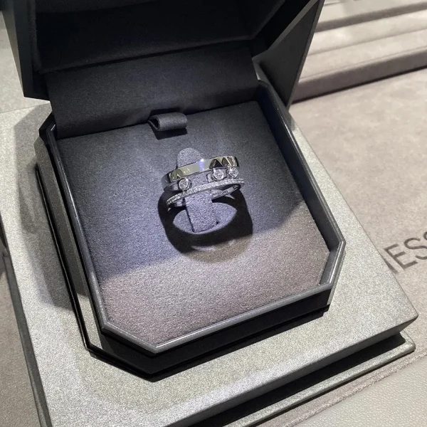 Messika Move Romane 18K Gold Diamond Ring dupe
