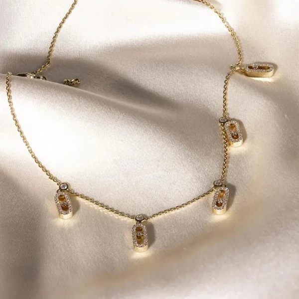 Move Uno Pavé Drop Pendant Choker Diamond Necklace fake